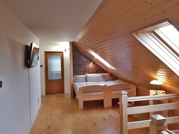 Chalupa baz�n a wellness - Rejv�z - Mechov� jez�rka