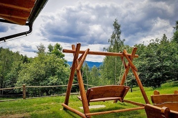 Roubenka Beskydy a koupac� sud - Pustevny