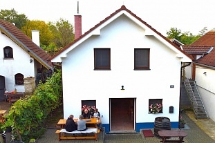 Nov� objekt: Chata vinn� sklep - P�lava - Mikulov Svat� kope�ek 1M-319