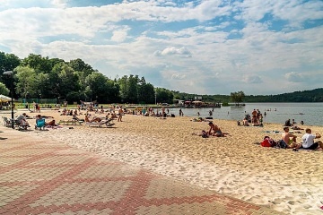 Chata u M�chova jezera - hrad Bezd�z a Houska