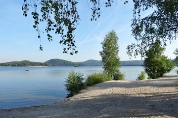 Chata u M�chova jezera - hrad Bezd�z a Houska