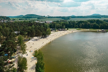 Chata u M�chova jezera - hrad Bezd�z a Houska