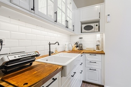 Chata Kru�n� hory - hrad Per�tejn - �eka Oh�e