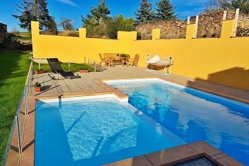 Rodinn� chalupa baz�n a wellness - ji�n� �echy