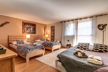 Chalupa pro rodiny - ZOO Zl�n Le�n� - Hrad Lukov