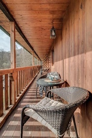 Chalupa pro rodiny - ZOO Zl�n Le�n� - Hrad Lukov