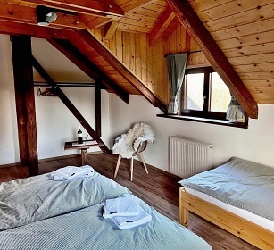 Chalupa u pehrady Rozko - Jesteb hory