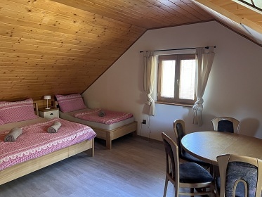 Chata s v��ivkou - Satinsk� vodop�dy - Beskydy