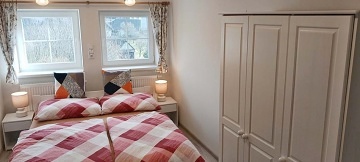 Chalupa s terasou - Toulovcovy Ma�tale - Poli�ka