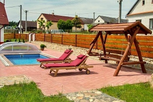 Chalupa bazén - wellness a vinný sklep - Táborsko