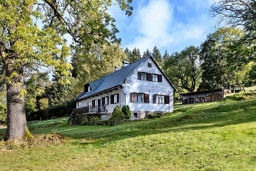 Rodinn� chalupa - baz�n a d�tsk� h�i�t� - ���ky