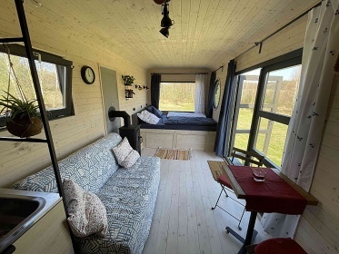 Glamping v p��rod� - jezero Lhota - Park Mirakulum