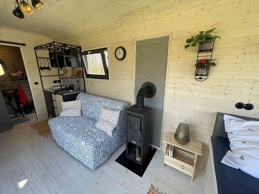 Glamping St�edn� �echy - jezero Lhota - Mirakulum