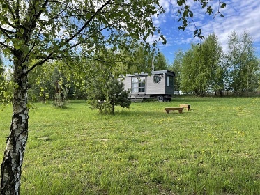 Glamping v p��rod� - jezero Lhota - Park Mirakulum