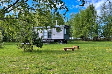 Glamping v p��rod� - jezero Lhota - Park Mirakulum