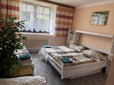 Chalupa Orl�k nad Vltavou - baz�n a sauna