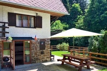 Chata a loď u přehrady Orlík - Kovářov - Milevsko