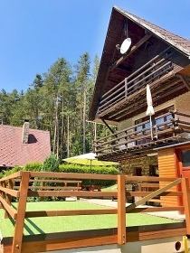 Chata a loď u přehrady Orlík - Kovářov - Milevsko
