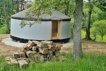 Glamping Toulava - Jurty Heřmaničky - Sedlčany