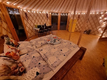 Glamping Toulava - Jurty Heřmaničky - Sedlčany