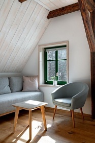 Chalupa se saunou - terasa a potok - Jizersk� hory