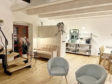 Chalupa se saunou - terasa a potok - Jizersk� hory