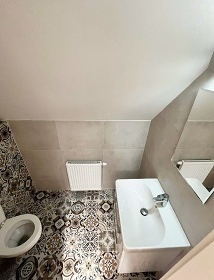 Chalupa s baz�nem - Nov� Paka - Podkrkono��