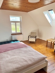 Chalupa s baz�nem - Nov� Paka - Podkrkono��