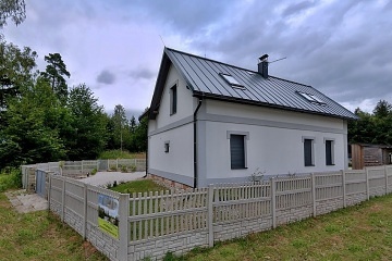 Chalupa s baz�nem - Nov� Paka - Podkrkono��