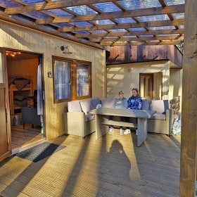 Chata s terasou - M�chovo jezero - hrad Bezd�z