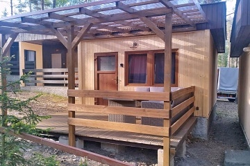 Chata s terasou - M�chovo jezero - hrad Bezd�z