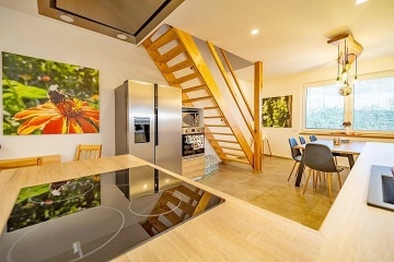 Chalupa wellness a vinn� sklep - Beskydsk� kopce