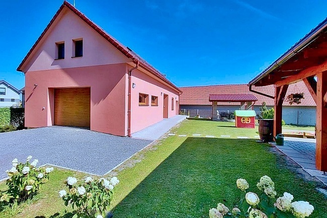 Chalupa CHKO T�ebo�sko - Rybn�k Sv�t - ji�n� �echy