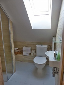 Chalupa CHKO T�ebo�sko - Rybn�k Sv�t - ji�n� �echy