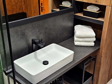 Jesenick� chalupa - jez�rko s molem - Such� vrch