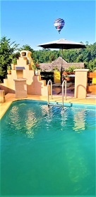 Chata s vnit�n�m baz�nem - Hrub� sk�la - �esk� r�j