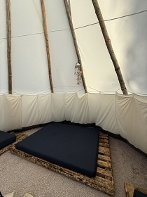 Glamping Jest�eb� hory - TeePee Broumovsko