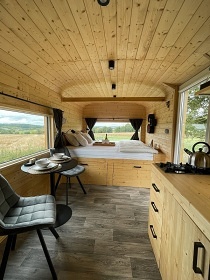 Glamping se saunou Pod rybn��ky - CHKO Brdy