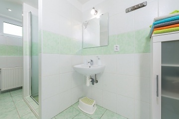 Chalupa s apartm�ny - Hrab�tice - Josef�v D�l