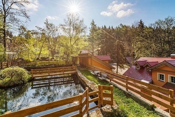 Chalupa s apartm�ny - Hrab�tice - Josef�v D�l