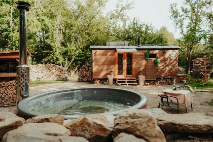 Wellness Glamping - Louovice pod Blankem