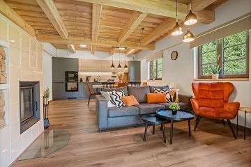 Chalupa u cyklostezky - Beskydy - Karolinka