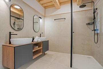 Chalupa u cyklostezky - Beskydy - Karolinka