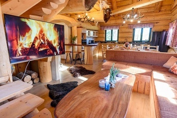 Srub u rybnka - Novohradsk hory - esk Krumlov