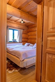 Srub u rybnka - Novohradsk hory - esk Krumlov