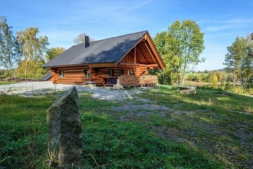 Srub u rybnka - Novohradsk hory - esk Krumlov