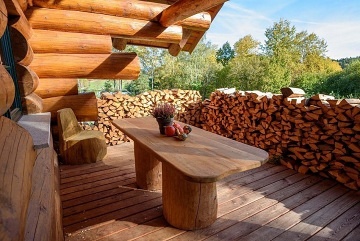 Srub u rybnka - Novohradsk hory - esk Krumlov