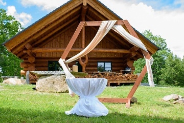 Srub u rybnka - Novohradsk hory - esk Krumlov