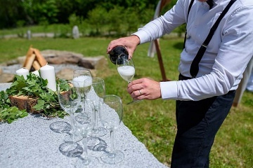 Srub u rybnka - Novohradsk hory - esk Krumlov