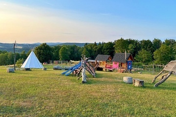 Glamping s mini ZOO - Ještěd - Rychnov u Jablonce n. N.
